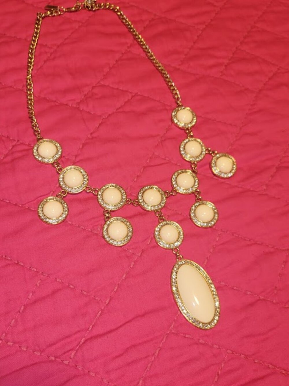 Lilly Pulitzer White Cabochon Crystal‎ Halo Gold Tone Bib Statement Necklace